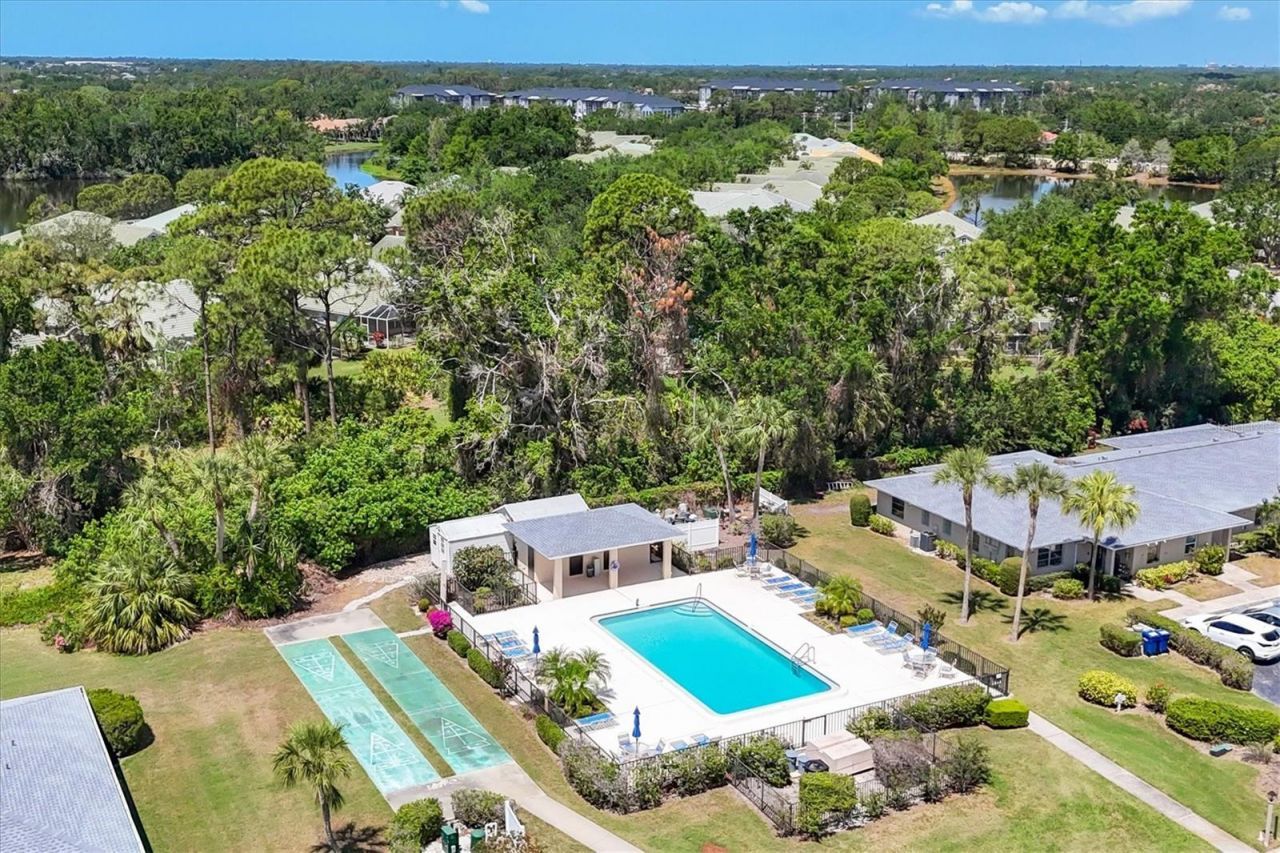 7271 W Country Club Drive N, Unit 122, Sarasota, FL 34243 Photo