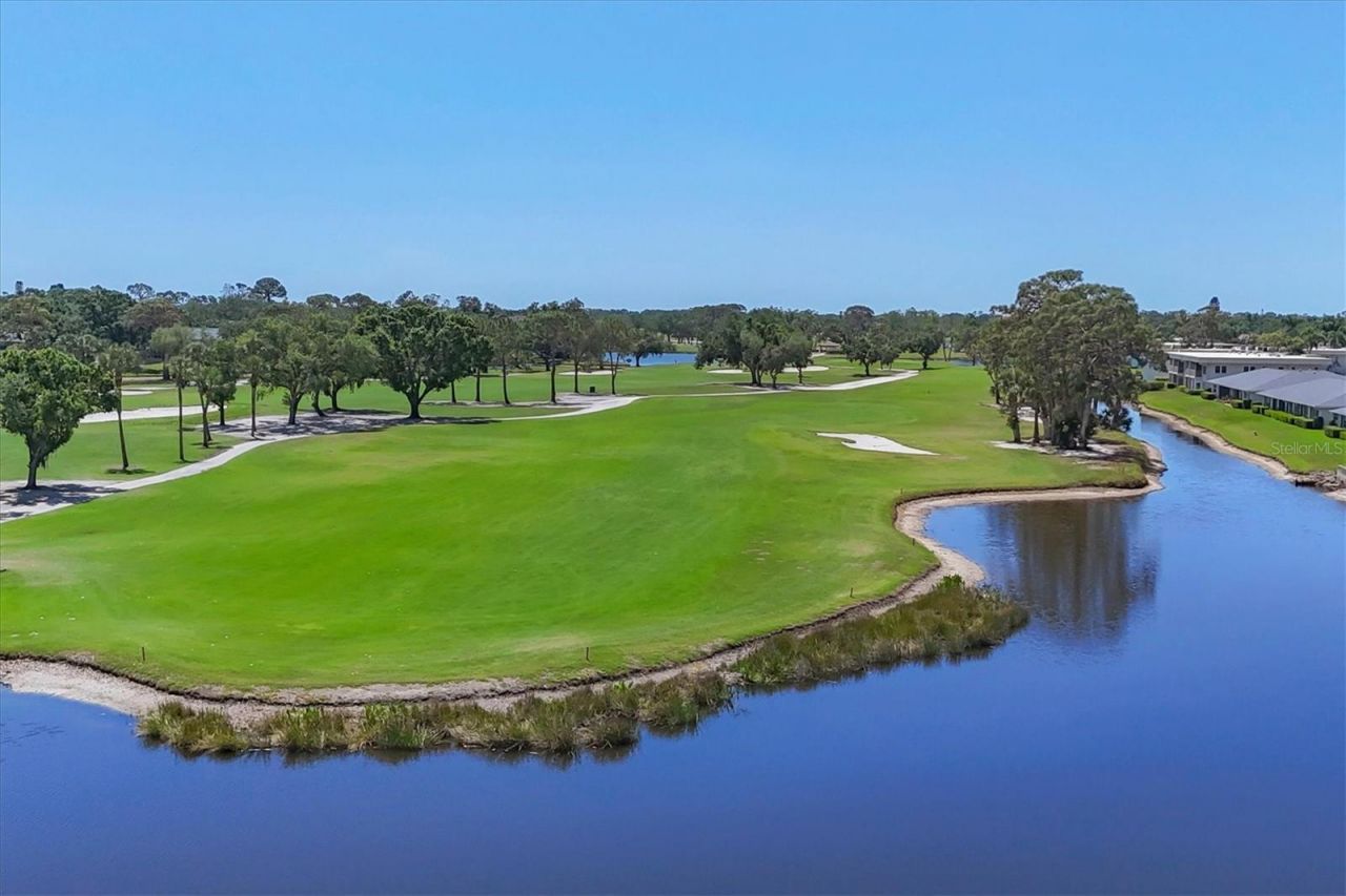 7271 W Country Club Drive N, Unit 122, Sarasota, FL 34243 Photo