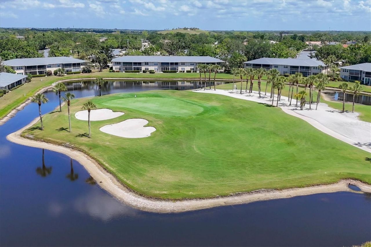 7271 W Country Club Drive N, Unit 122, Sarasota, FL 34243 Photo