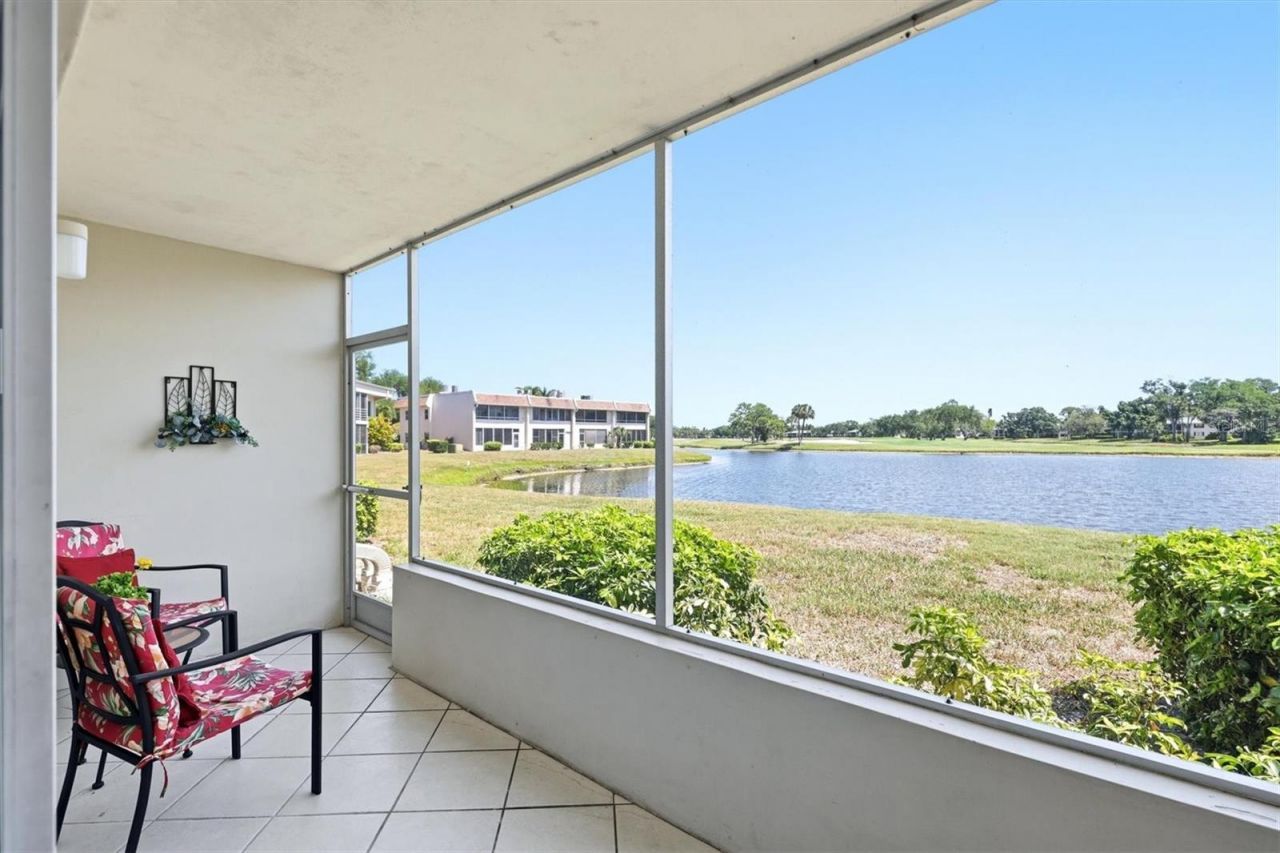 7271 W Country Club Drive N, Unit 122, Sarasota, FL 34243 Photo