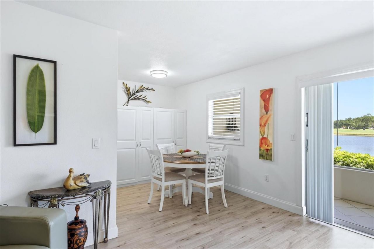 7271 W Country Club Drive N, Unit 122, Sarasota, FL 34243 Photo