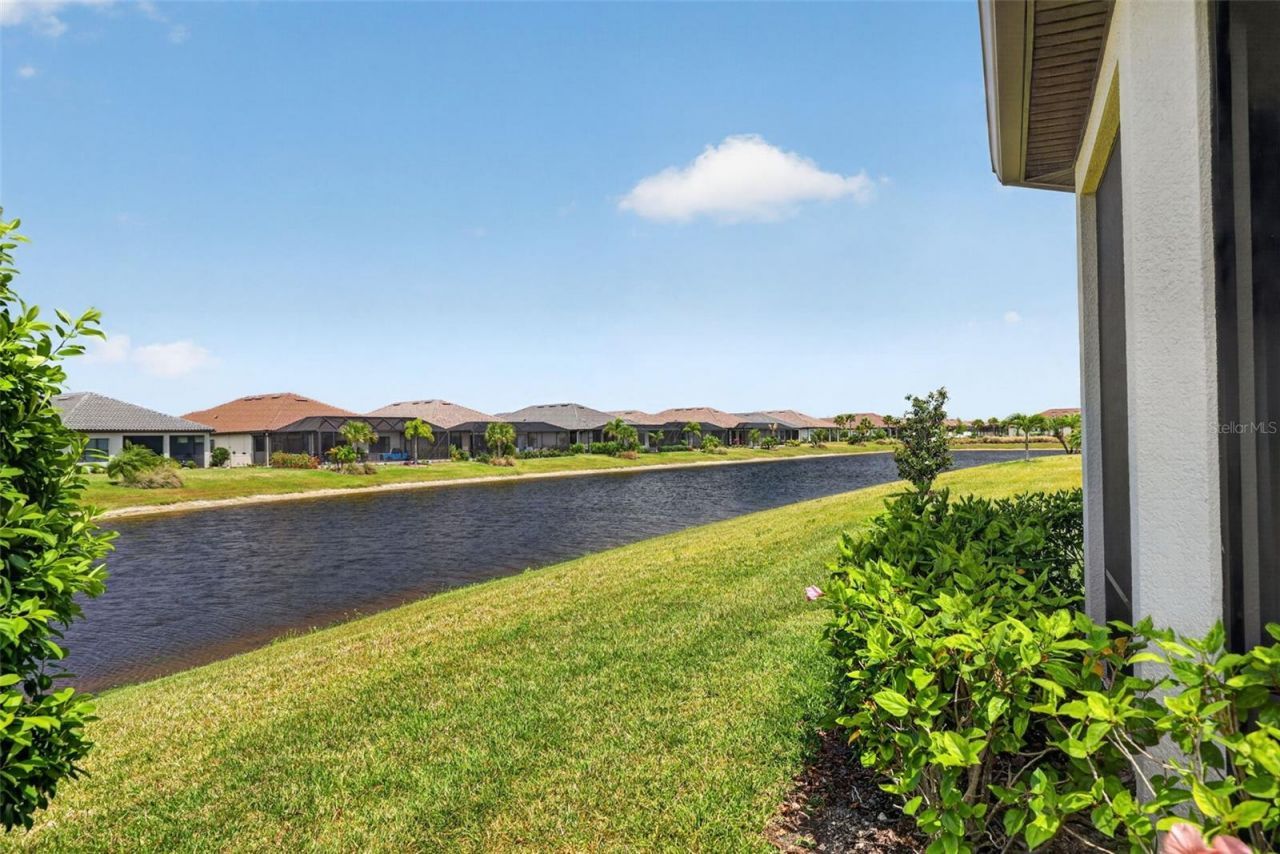 5238 Morey Farms Loop, Palmetto, FL 34221 Photo