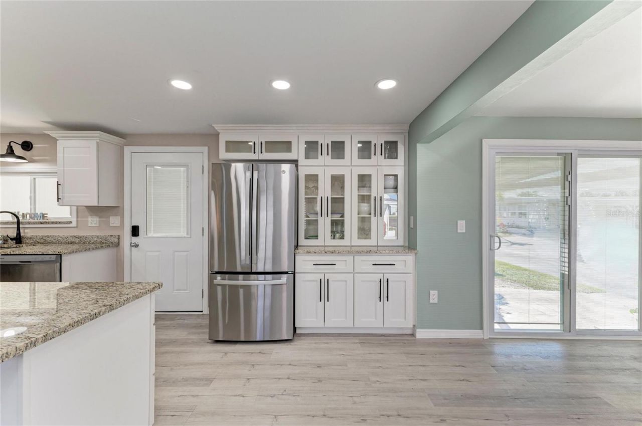 8 S Buena Vista Avenue, Englewood, FL 34223 Photo