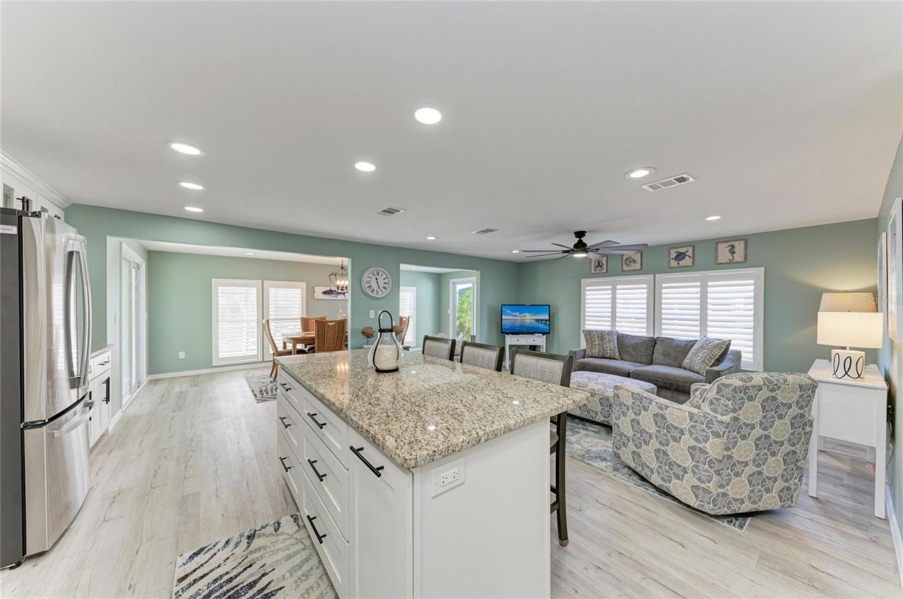 8 S Buena Vista Avenue, Englewood, FL 34223 Photo