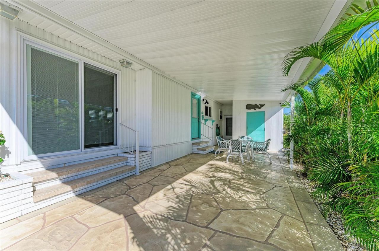 8 S Buena Vista Avenue, Englewood, FL 34223 Photo