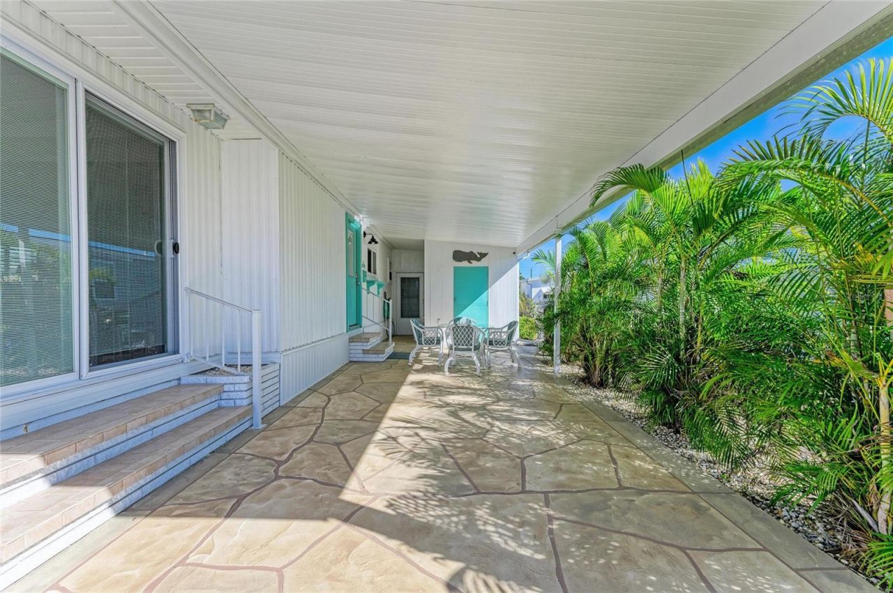 8 S Buena Vista Avenue, Englewood, FL 34223 Photo