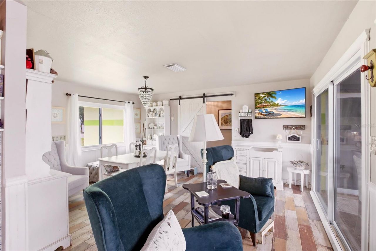 165 W Tarpon Boulevard Nw, Port Charlotte, FL 33952 Photo