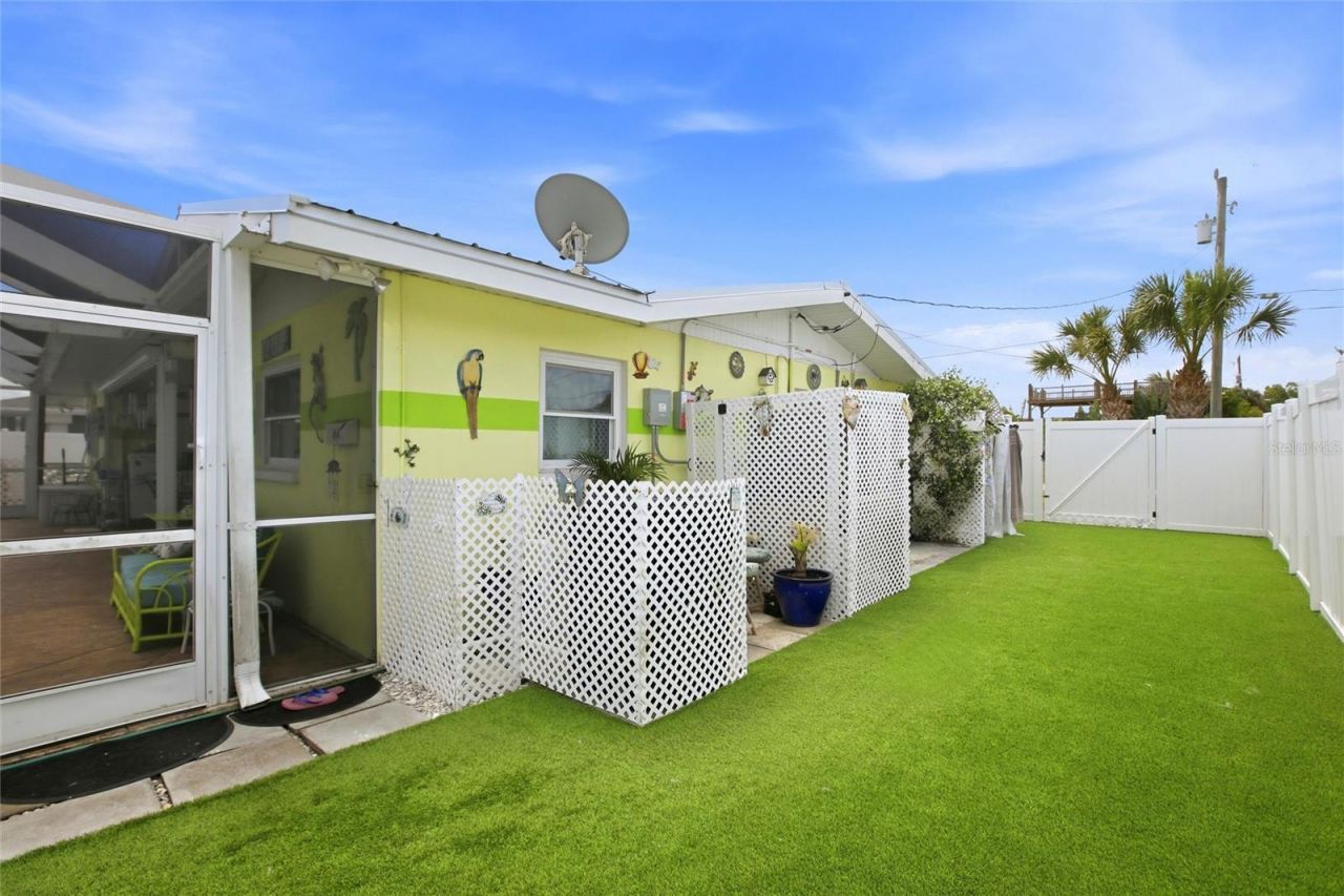 165 W Tarpon Boulevard Nw, Port Charlotte, FL 33952 Photo