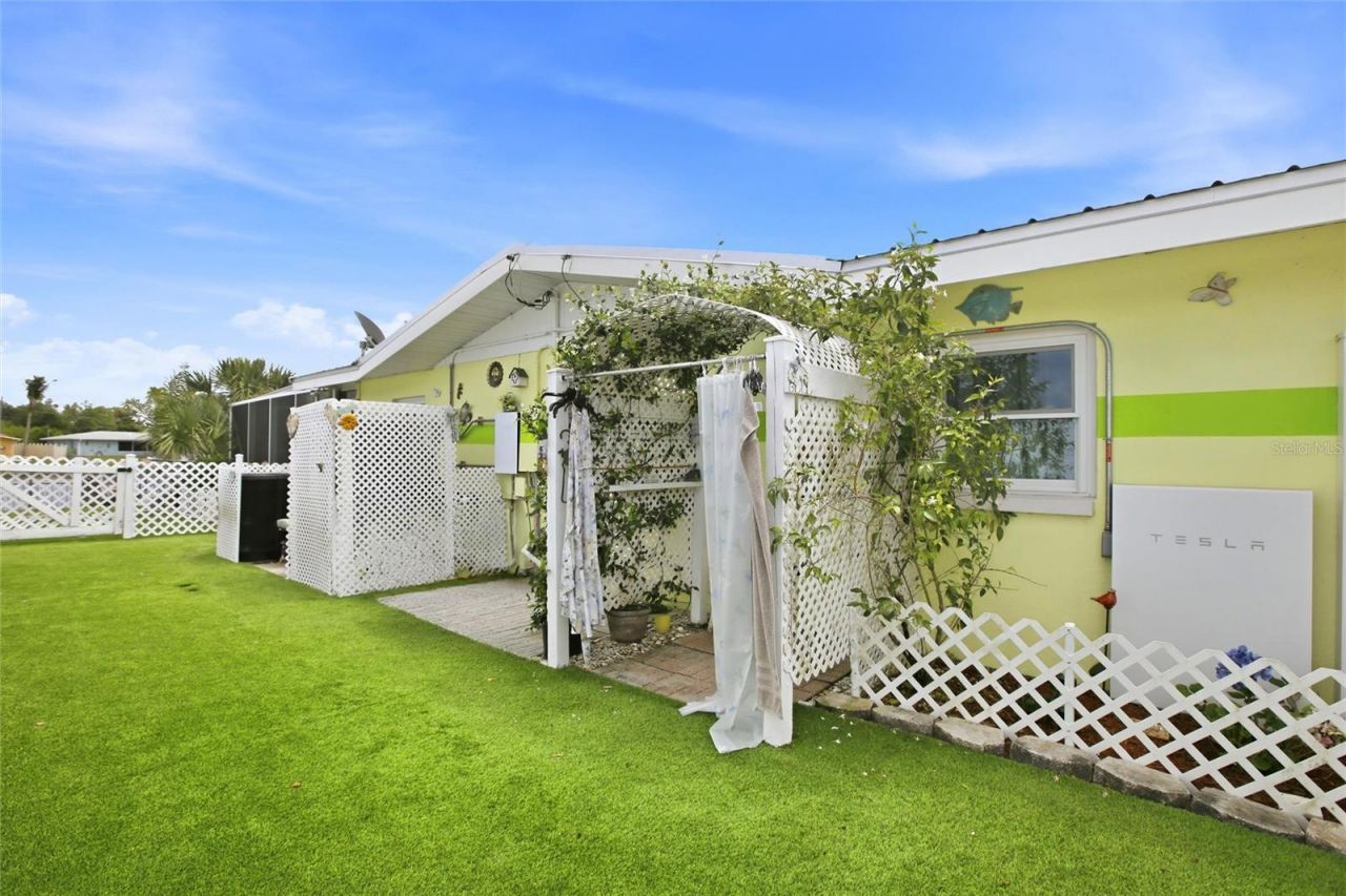 165 W Tarpon Boulevard Nw, Port Charlotte, FL 33952 Photo