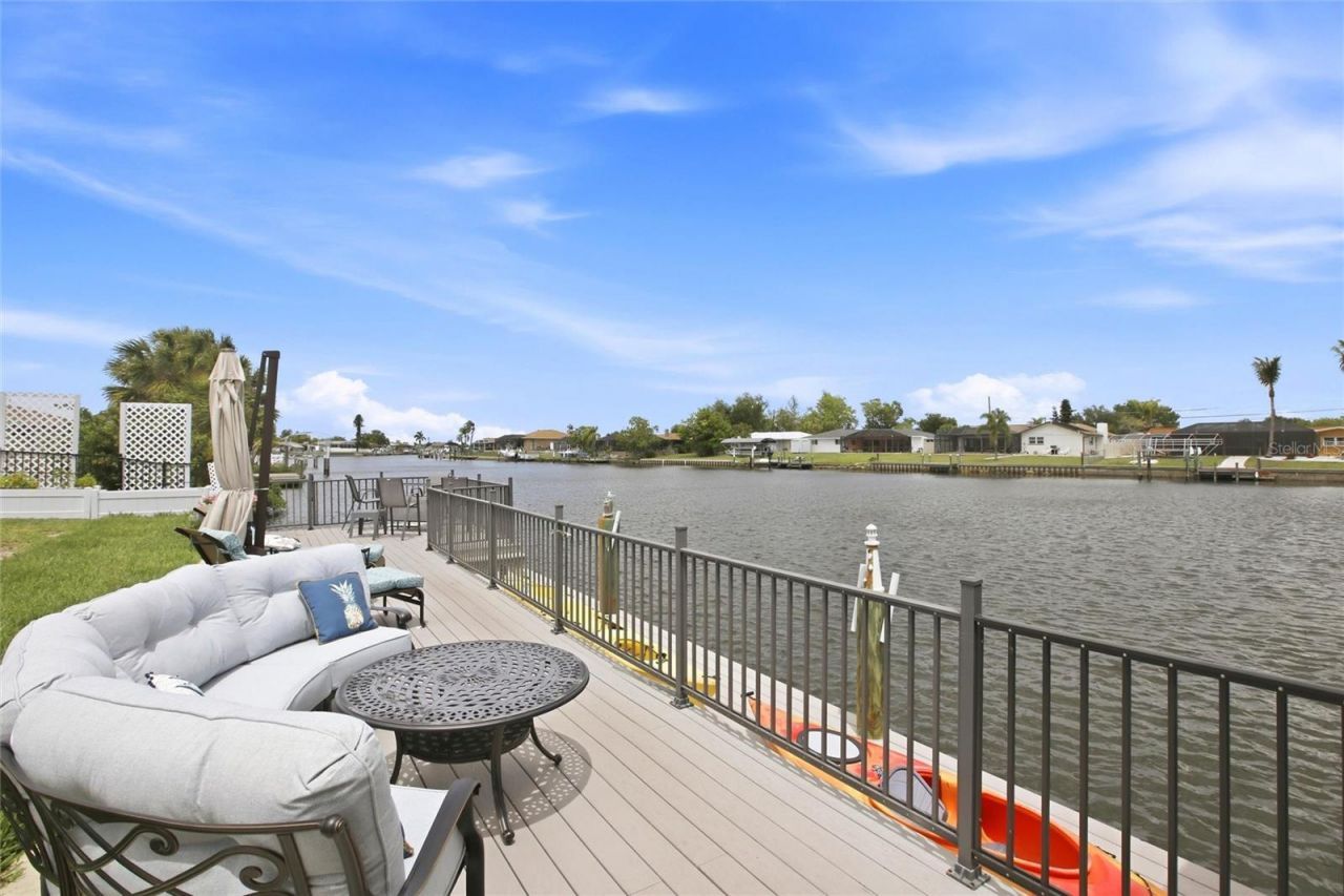 165 W Tarpon Boulevard Nw, Port Charlotte, FL 33952 Photo