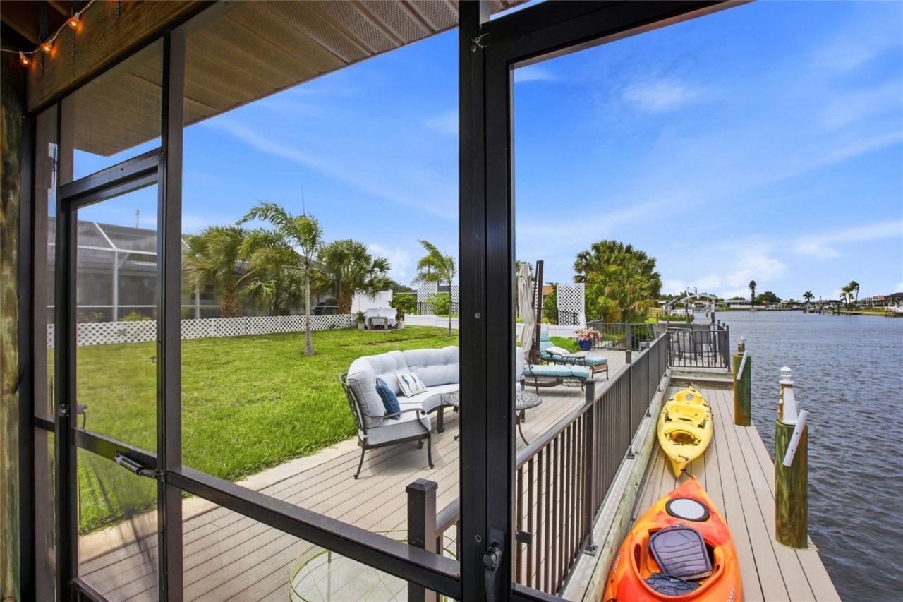 165 W Tarpon Boulevard Nw, Port Charlotte, FL 33952 Photo
