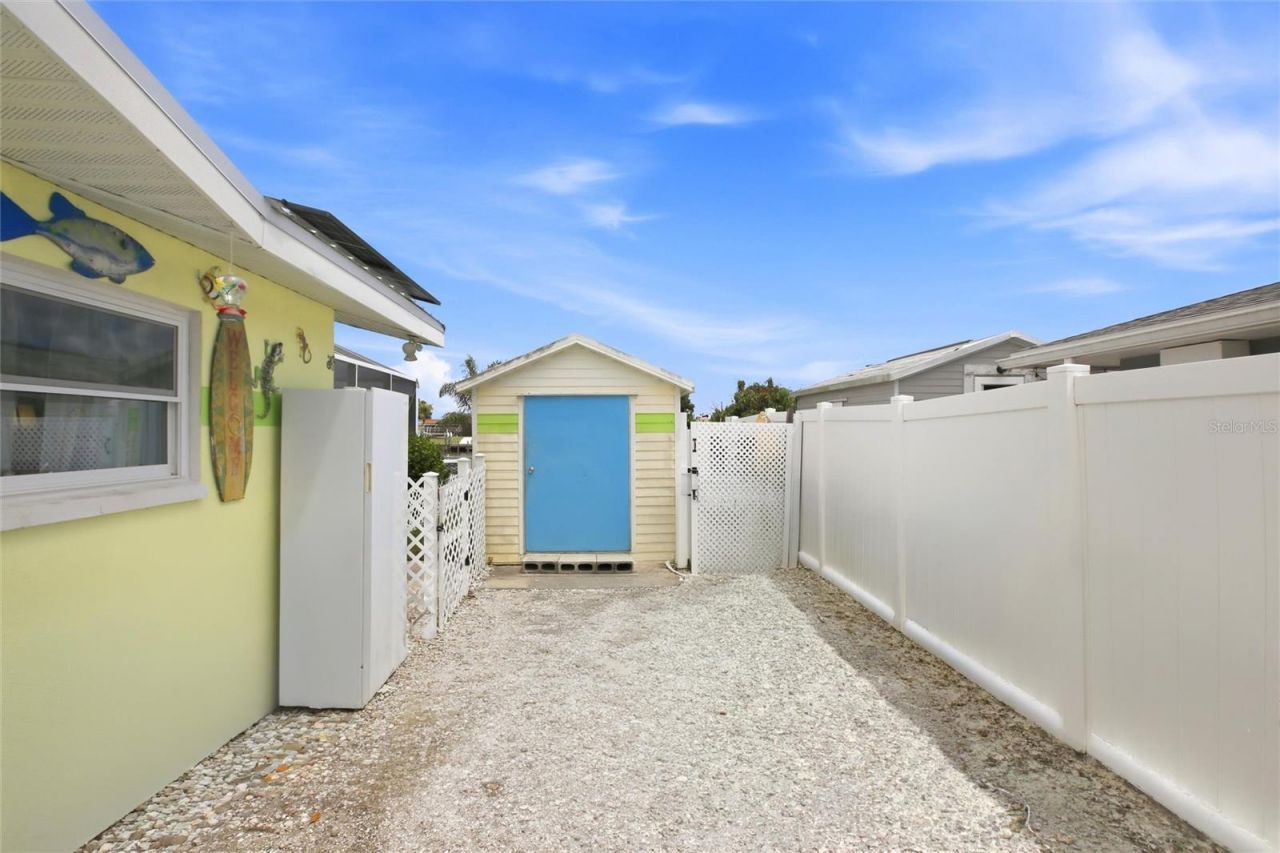 165 W Tarpon Boulevard Nw, Port Charlotte, FL 33952 Photo
