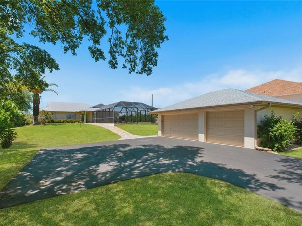 880 LEMON BAY DRIVE , VENICE, FL 34293