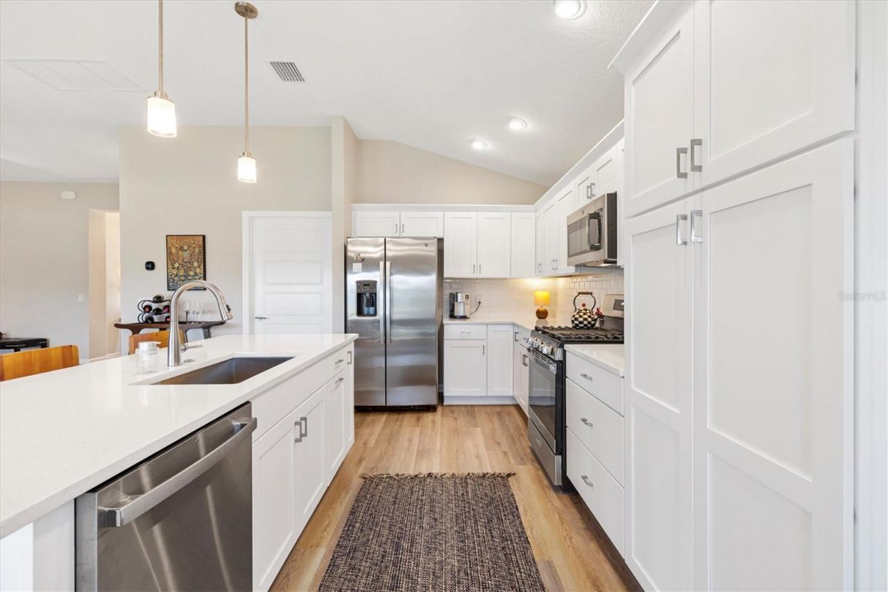 1054 Joette Place , The Villages, FL 34762 Photo