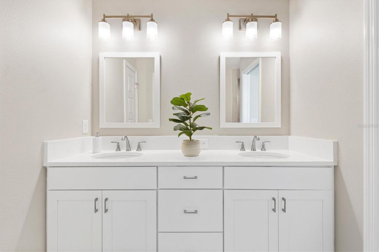 1054 Joette Place , The Villages, FL 34762 Photo