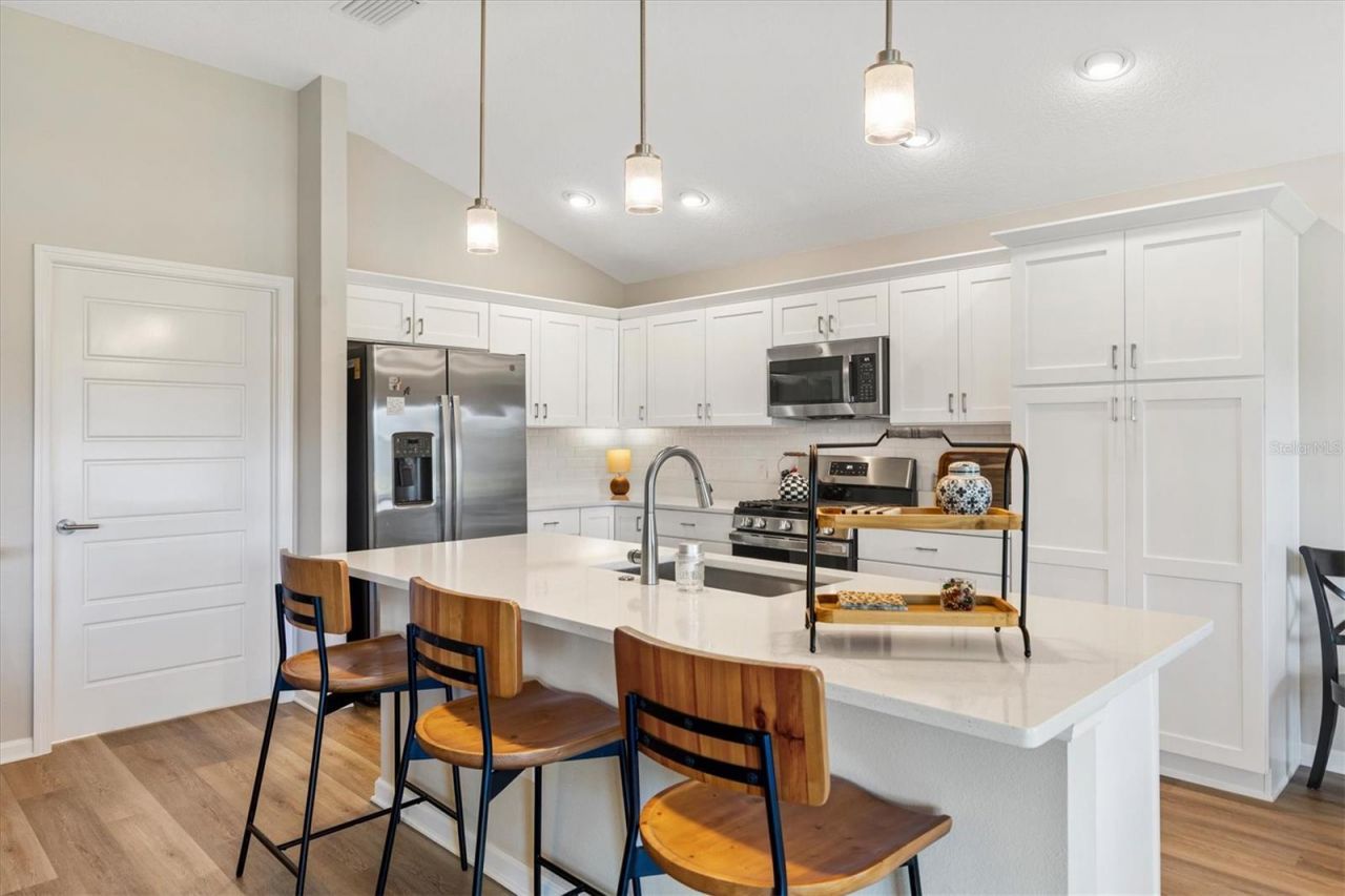 1054 Joette Place , The Villages, FL 34762 Photo