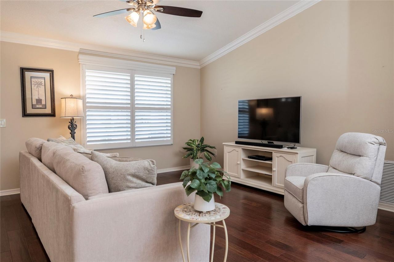 854 Fenwick Loop, The Villages, FL 32163 Photo