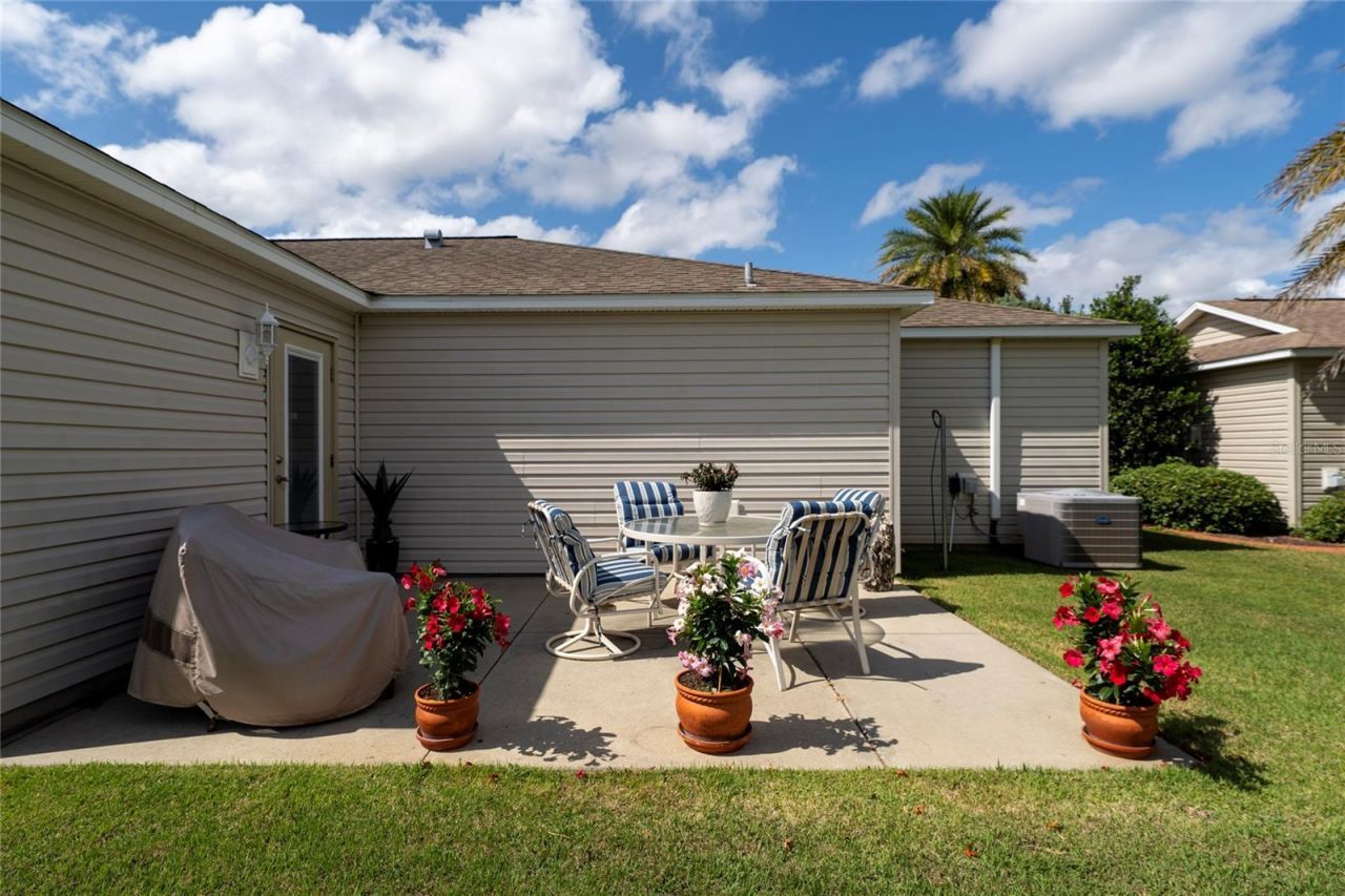 854 Fenwick Loop, The Villages, FL 32163 Photo