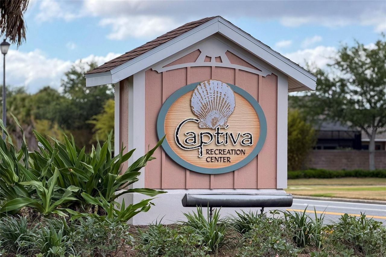 854 Fenwick Loop, The Villages, FL 32163 Photo