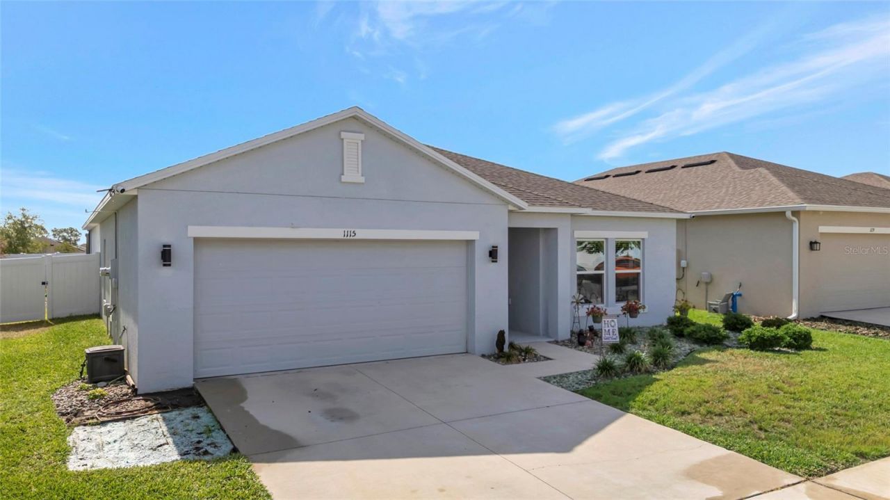 1115 Calico Pointe Circle , Groveland, FL 34736 Photo
