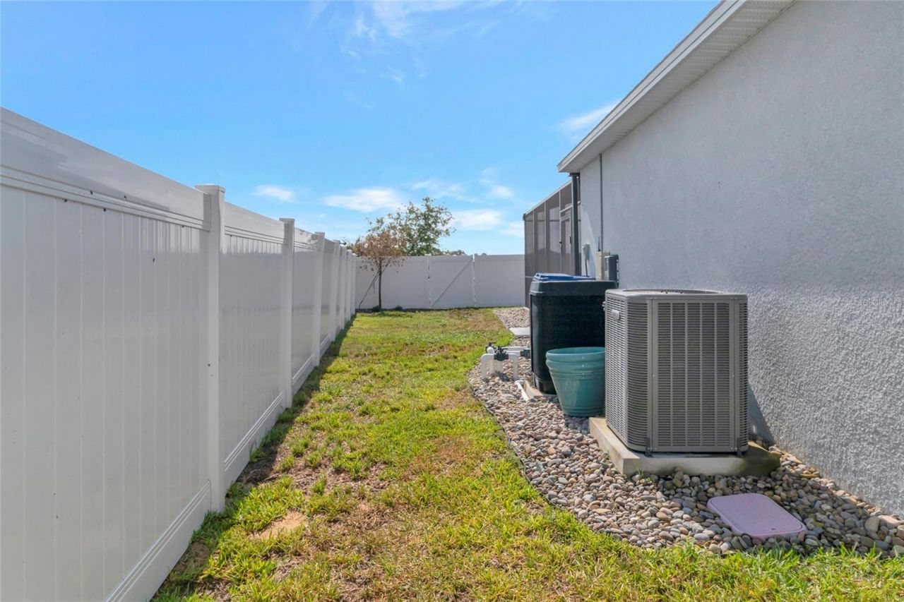 1115 Calico Pointe Circle , Groveland, FL 34736 Photo