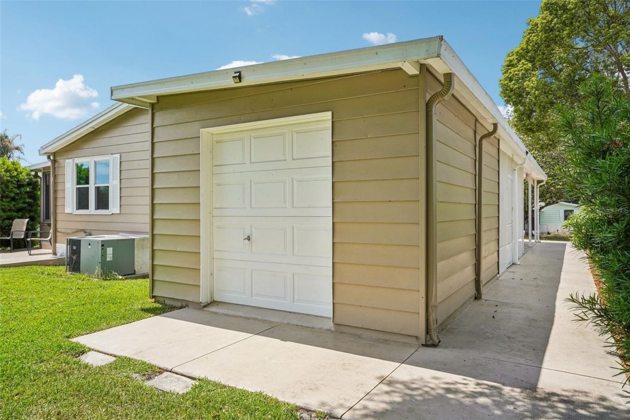 1620 W Schwartz Boulevard, The Villages, FL 32159 Photo