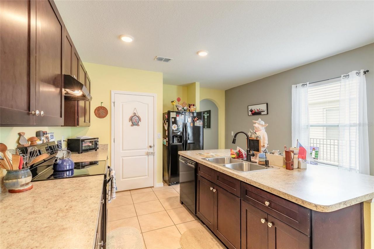 554 Armoyan Way, New Smyrna Beach, FL 32168 Photo