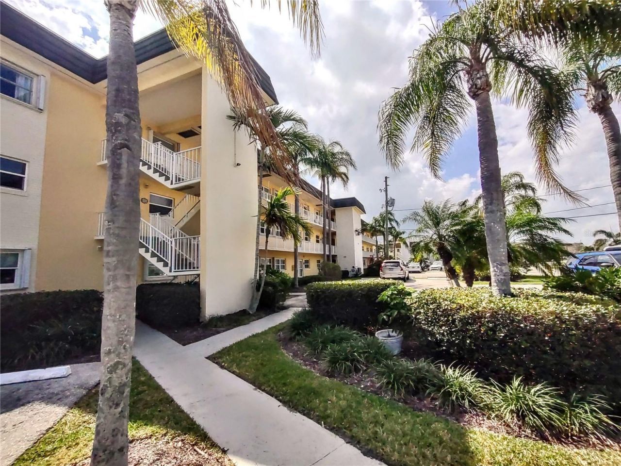 1351 Bayshore Drive, Unit 108, Fort Pierce, FL 34949 Photo