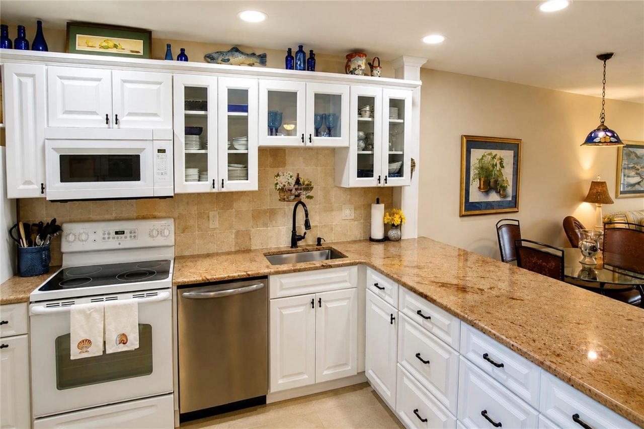 1351 Bayshore Drive, Unit 108, Fort Pierce, FL 34949 Photo