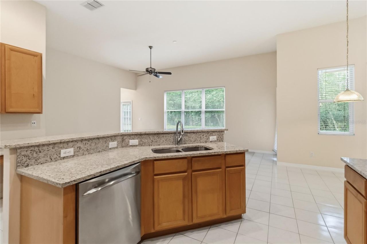 4502 Saddleworth Circle, Orlando, FL 32826 Photo