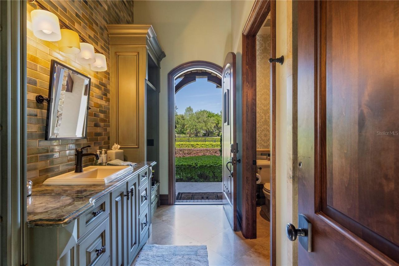 9121 Tibet Pointe Circle, Windermere, FL 34786 Photo