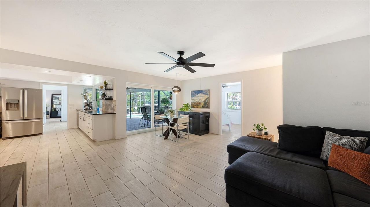 589 Commonwealth Lane, Sarasota, FL 34242 Photo
