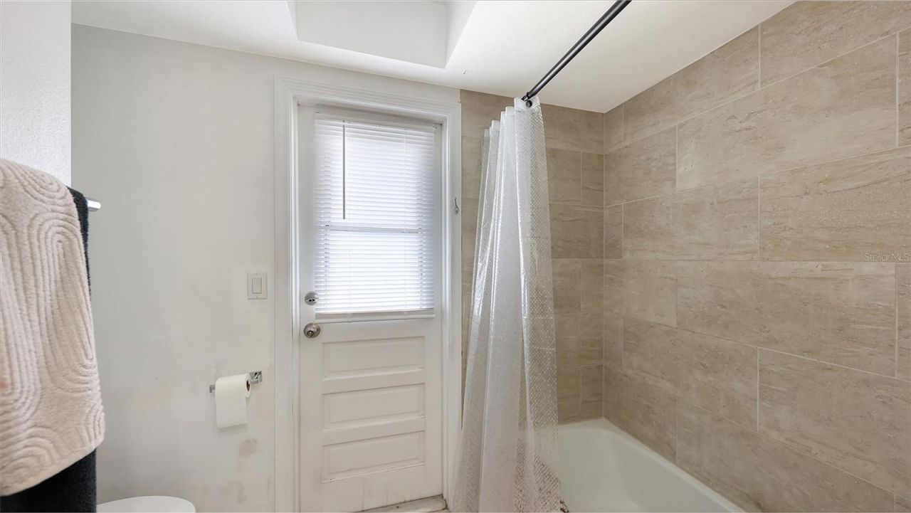 589 Commonwealth Lane, Sarasota, FL 34242 Photo