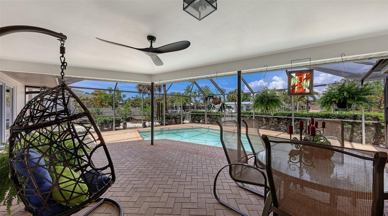 589 Commonwealth Lane, Sarasota, FL 34242 Photo