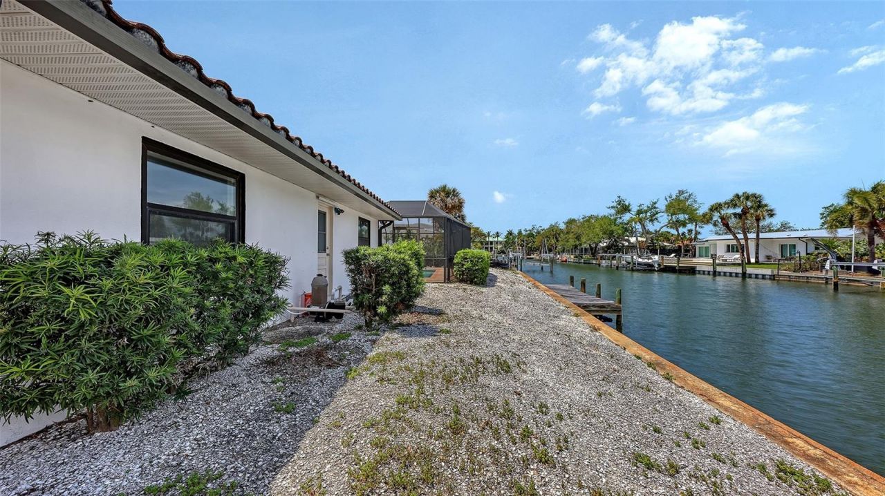 589 Commonwealth Lane, Sarasota, FL 34242 Photo