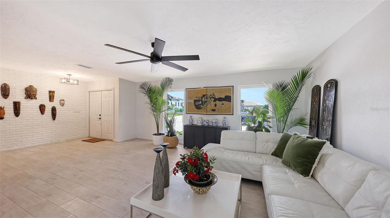 589 Commonwealth Lane, Sarasota, FL 34242 Photo