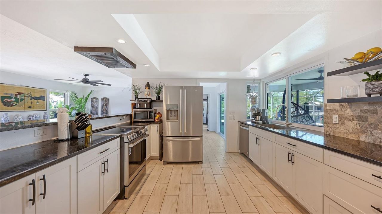 589 Commonwealth Lane, Sarasota, FL 34242 Photo