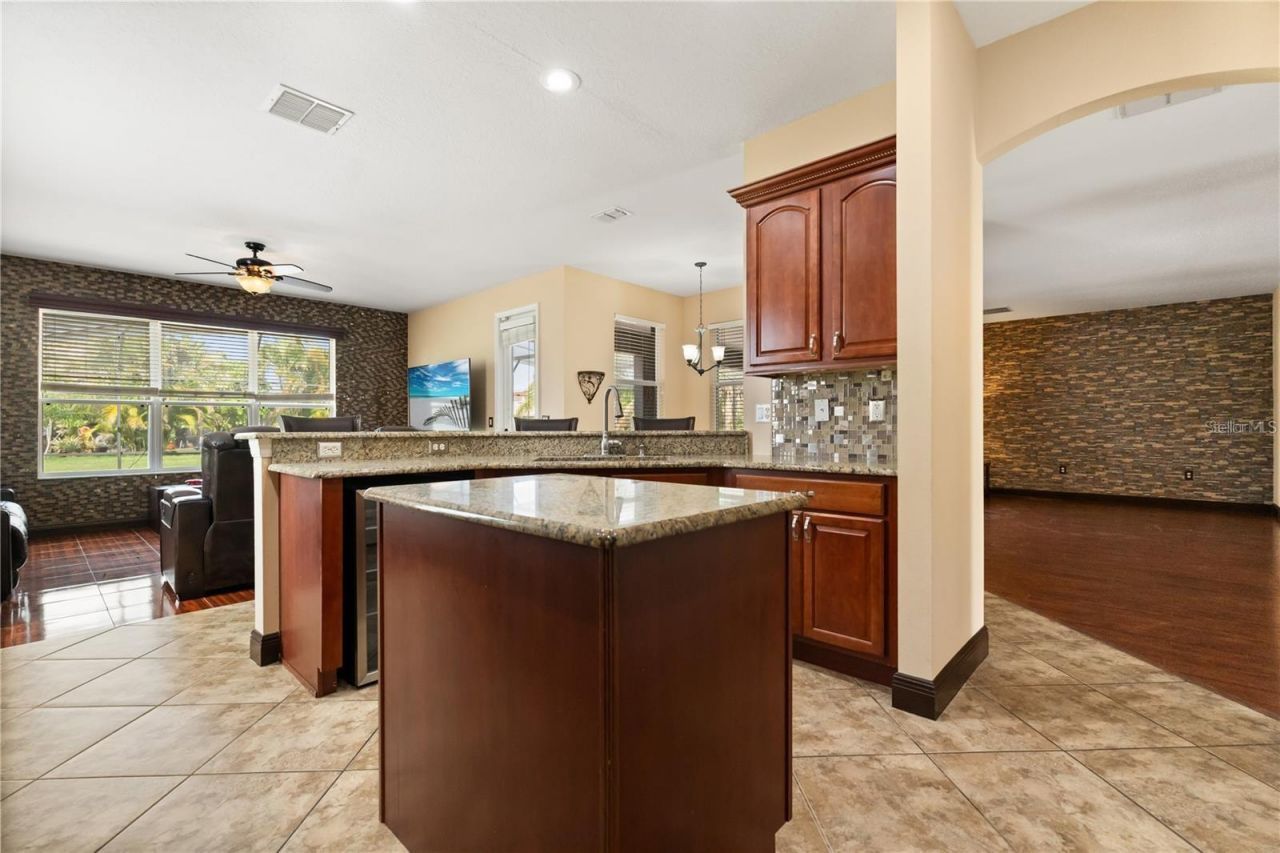 3759 Eagle Isle Circle, Kissimmee, FL 34746 Photo