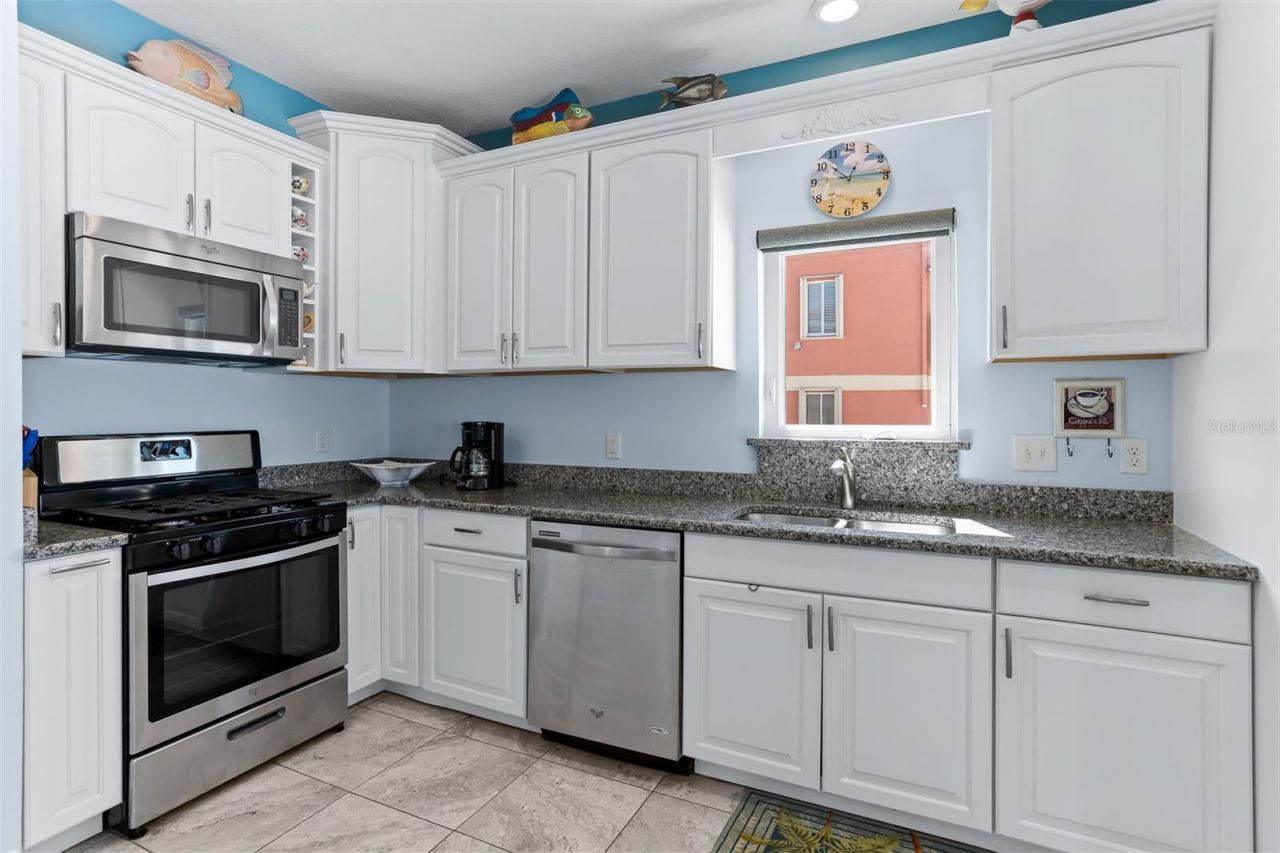17610 Lee Avenue, Redington Shores, FL 33708 Photo