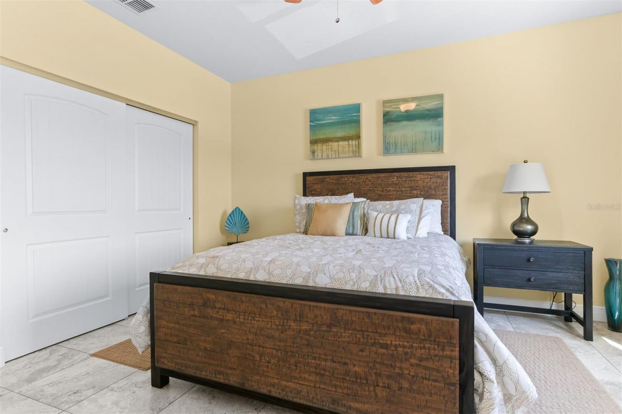 17610 Lee Avenue, Redington Shores, FL 33708 Photo