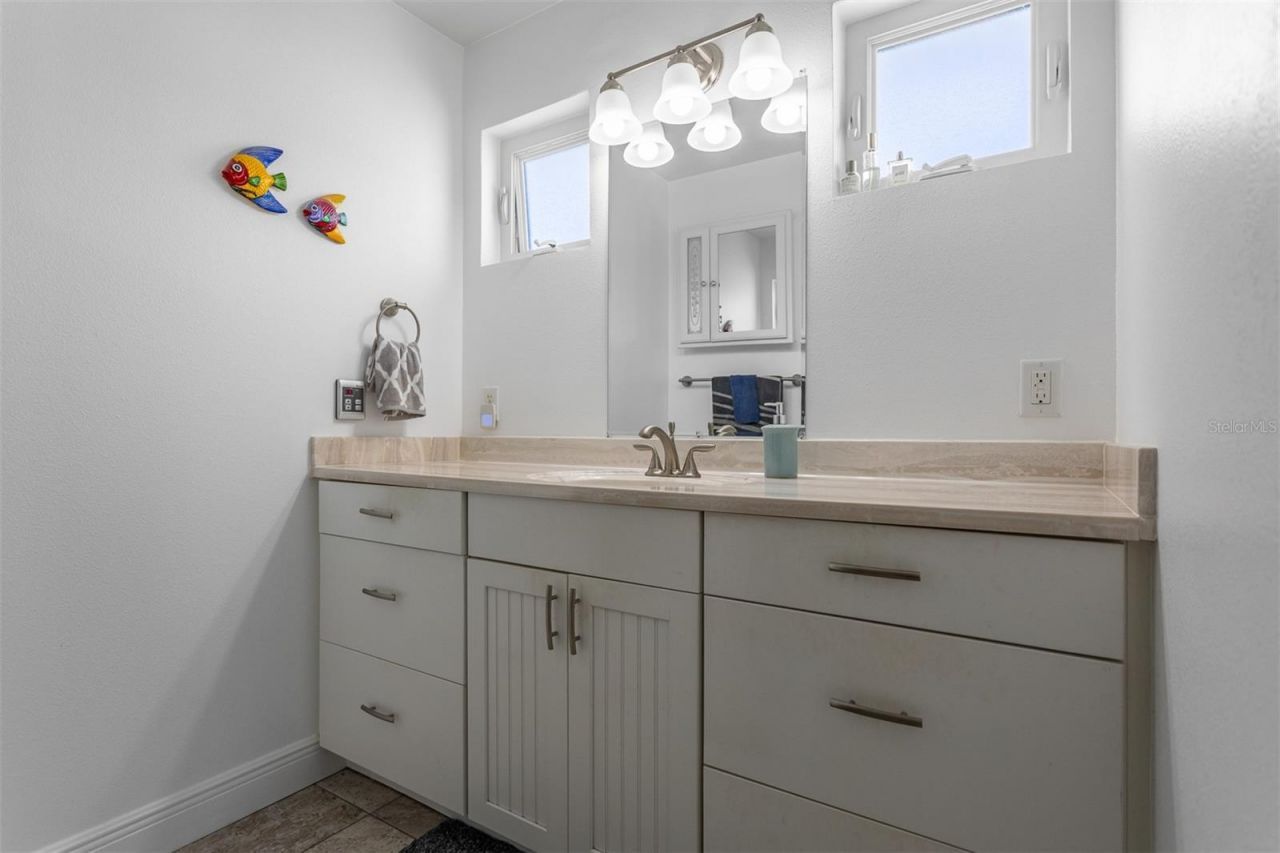 17610 Lee Avenue, Redington Shores, FL 33708 Photo