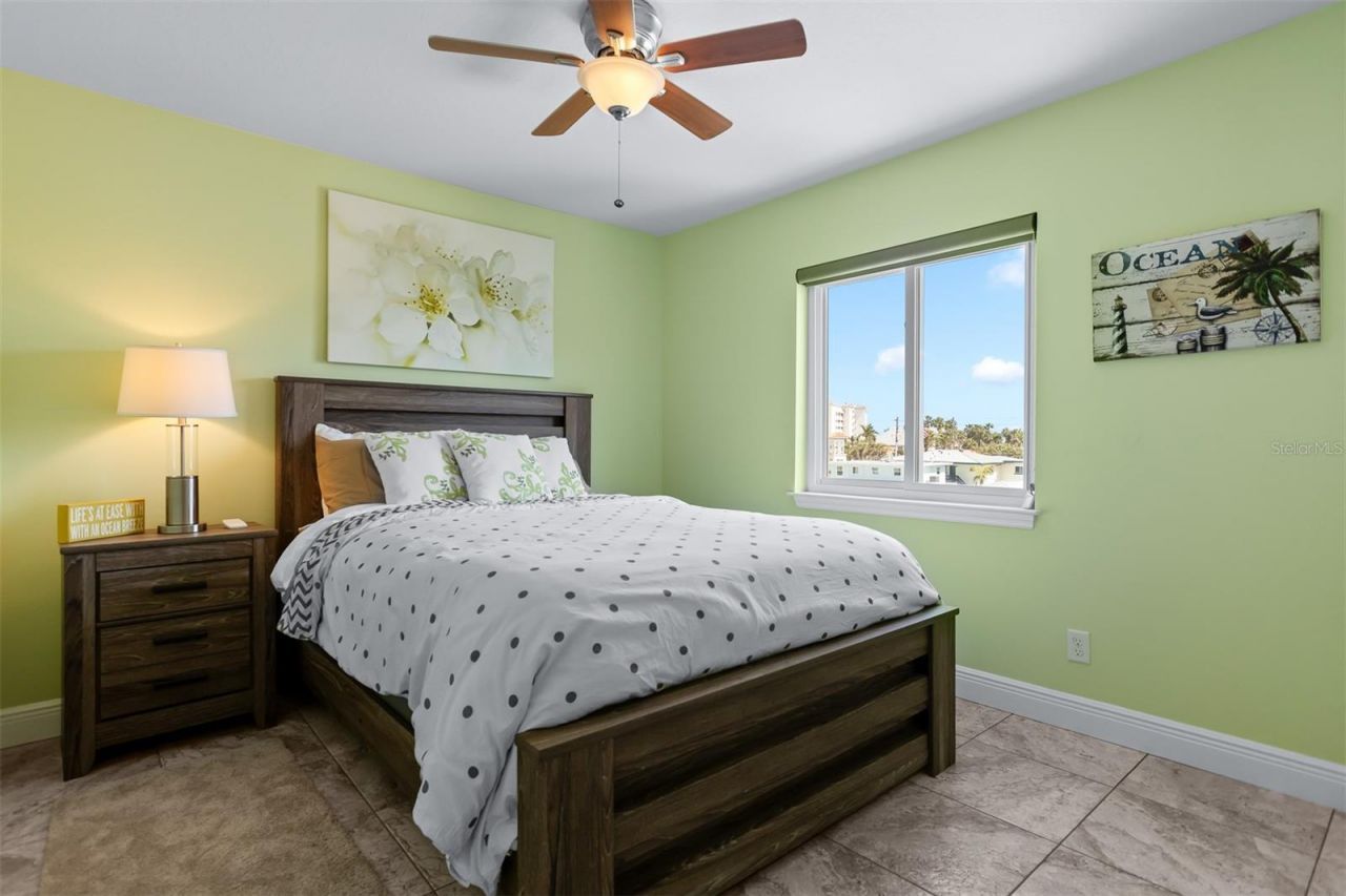 17610 Lee Avenue, Redington Shores, FL 33708 Photo