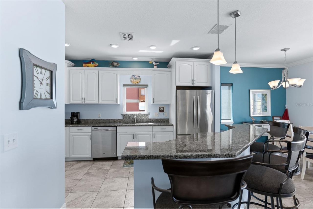 17610 Lee Avenue, Redington Shores, FL 33708 Photo