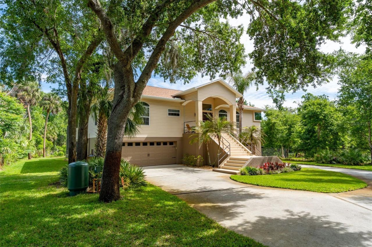 8214 Revels Road, Riverview, FL 33569 Photo