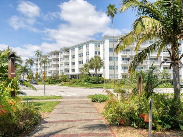 1100 N SHORE DRIVE NE, Unit 505, ST PETERSBURG, FL 33701