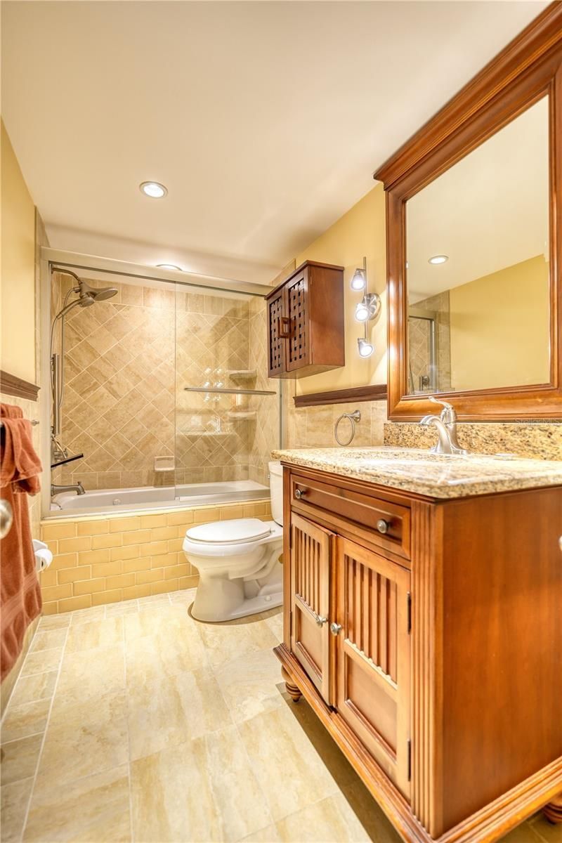 1100 N Shore Drive Ne, Unit 505, Saint Petersburg, FL 33701 Photo