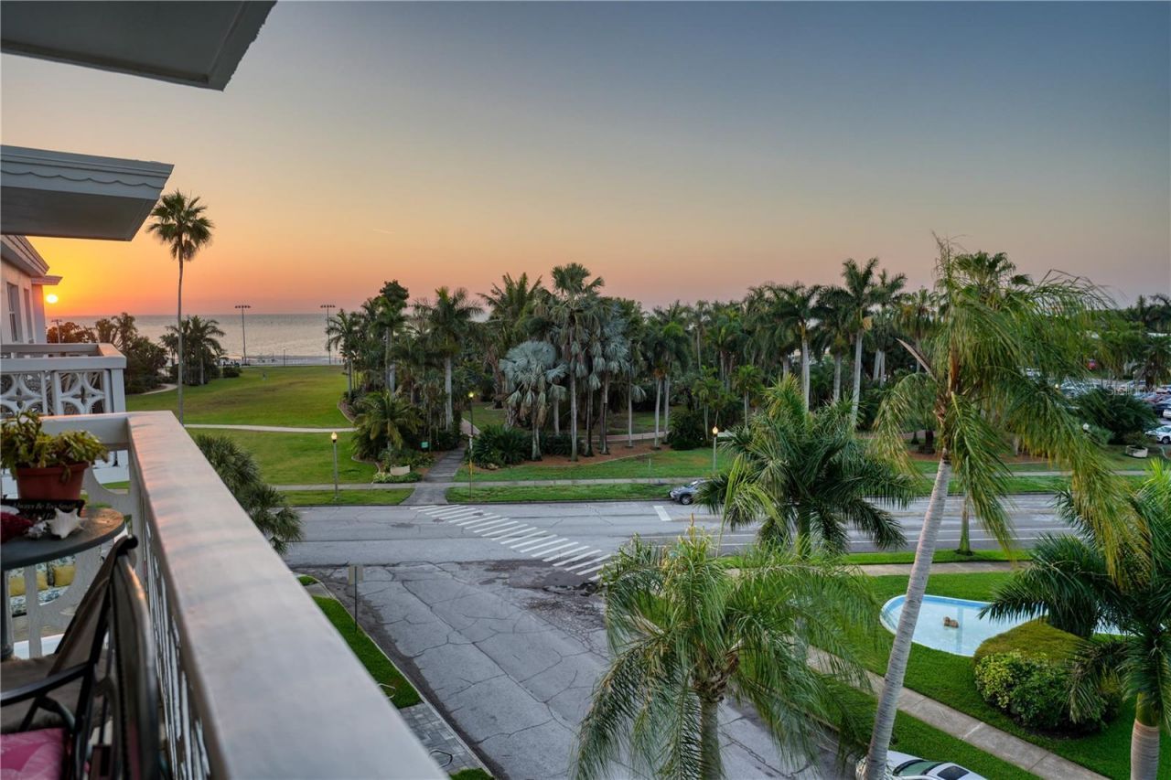 1100 N Shore Drive Ne, Unit 505, Saint Petersburg, FL 33701 Photo