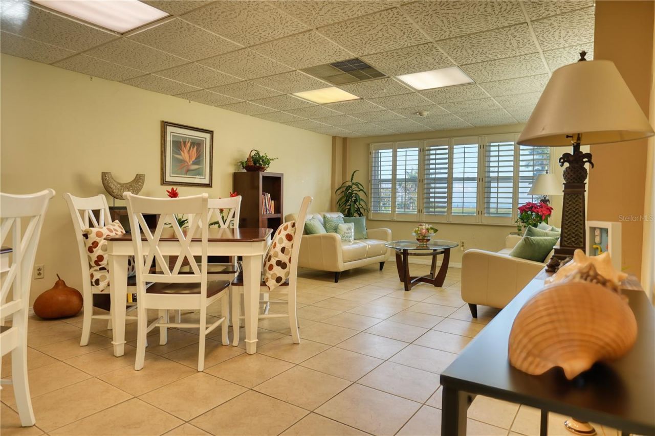 1100 N Shore Drive Ne, Unit 505, Saint Petersburg, FL 33701 Photo
