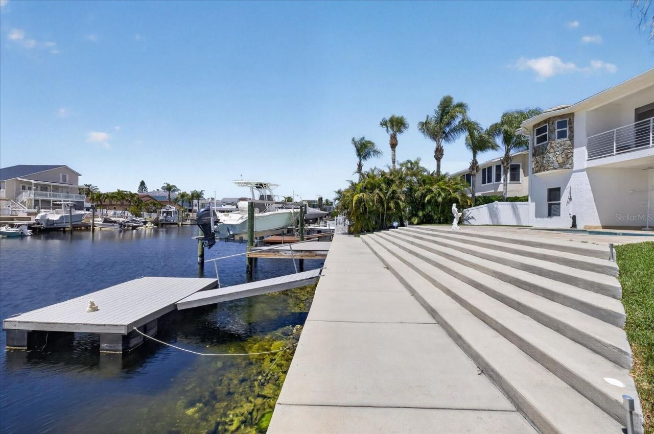 5101 Southshore Drive, New Port Richey, FL 34652 Photo