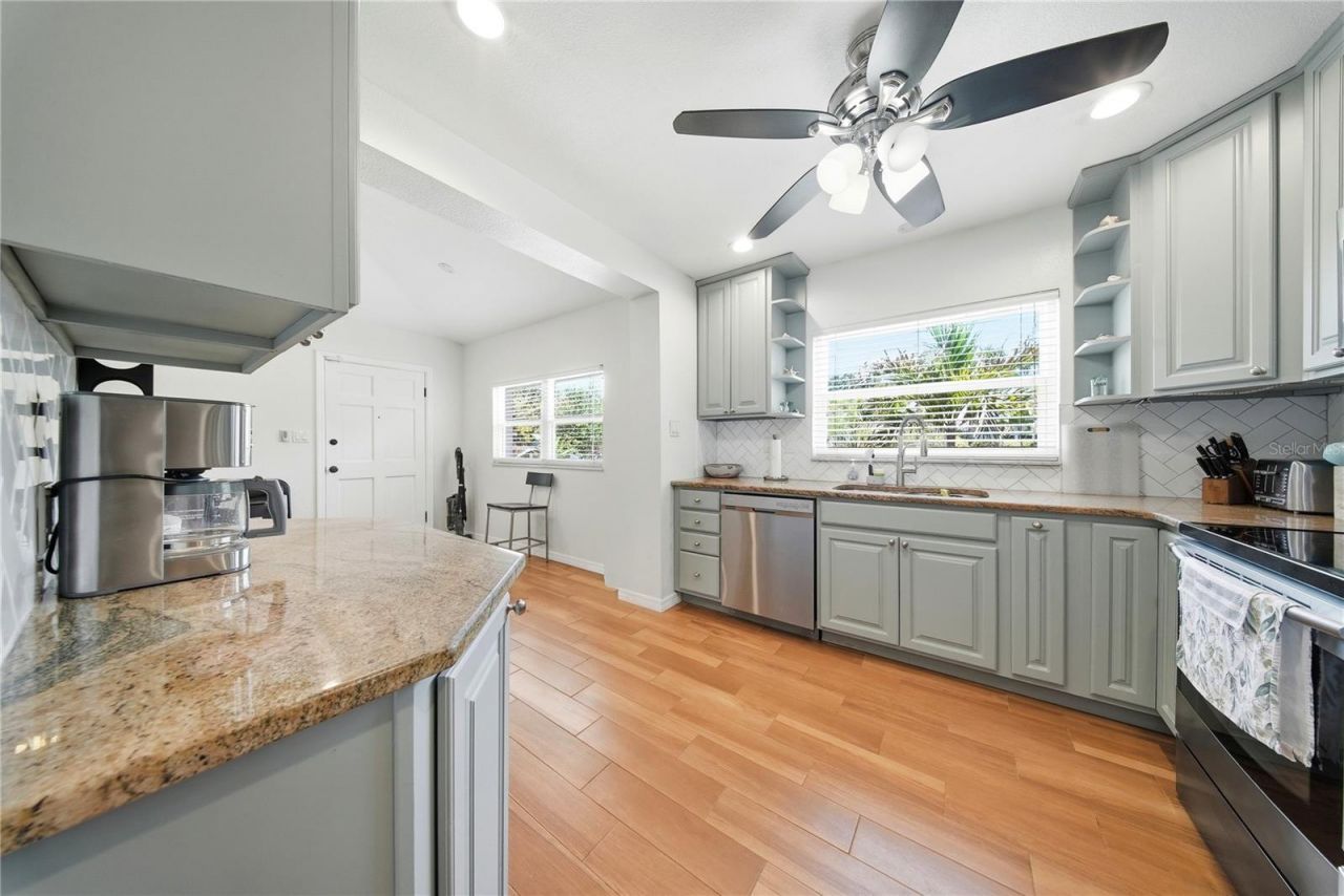 7700 16th Avenue N, Saint Petersburg, FL 33710 Photo
